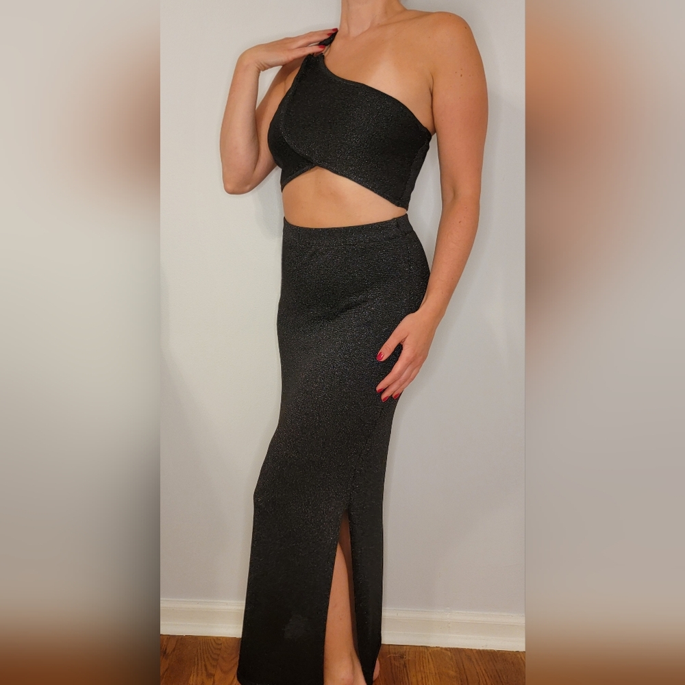 NWT House of Harlow 1960 Sparkly Dark Purple 2-Piece Maxi Skirt & Bralette S